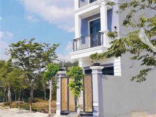 Bán nhà 1 sẹc đường lò lu quận 9, 4 tầng đường 10m thông, giá 6 tỷ