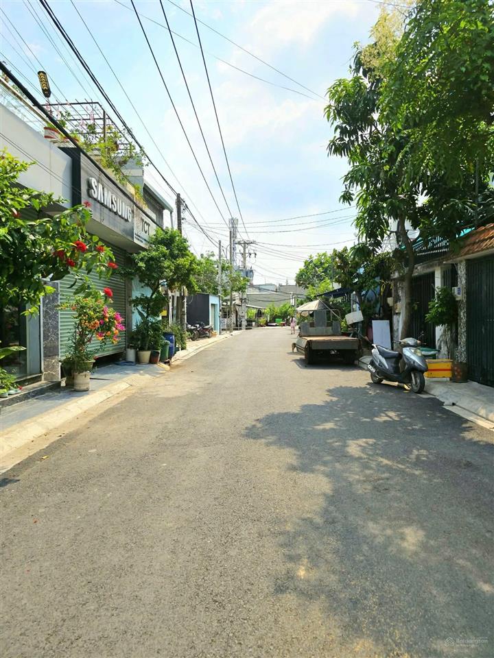 Bán dãy nhà trọ mặt tiền đường, p. trường thạnh quận cũ giá 7,9 tỷ/178m2 (8mx23m)