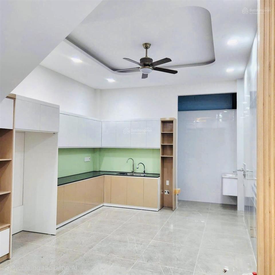 Bán nhà 3 tầng, hẻm xe hơi. gần chợ long trường giá 5,4 tỷ (còn thương lượng)