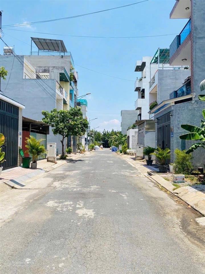 Bán nhà 3 tầng, kdc nam khang, long trường, quận 9, giá 5,98 tỷ/56m2