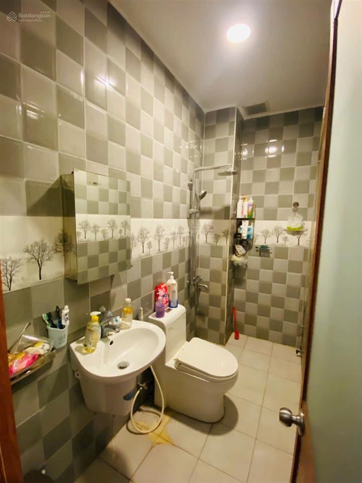 Bán nhà 3 tầng, hẻm xe hơi thông đường võ văn hát, giá 4,75 tỷ (tl)