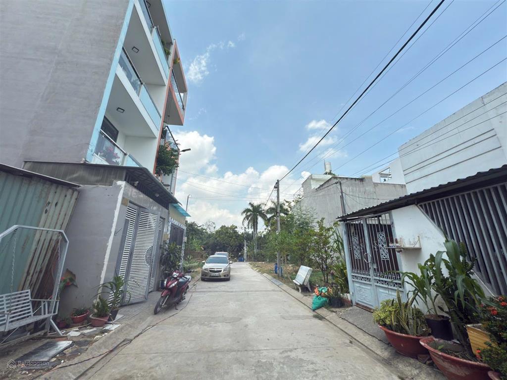 Bán nhà 2 tầng, hẻm xe hơi, phường trường thạnh quận 9, giá 4 tỷ/52m2