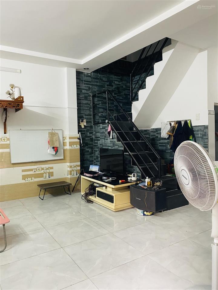 Bán nhà 2 tầng, đường số 5 lò lu giá 4,2 tỷ/69m2 (còn tl)
