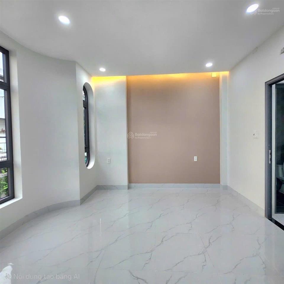 Bán nhà 3 tầng, hẻm xe hơi, gần vinhomes quận 9, giá 4,85 tỷ