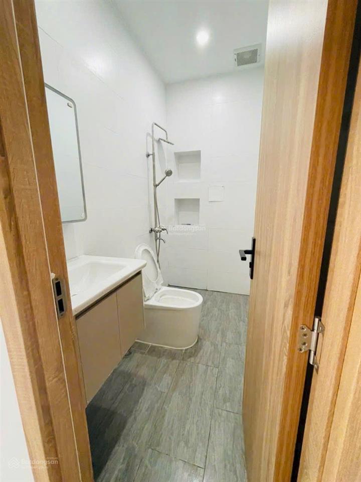 Bán nhà 4 tầng, hẻm xe hơi, 1 xẹc đường lò lu giá 6,89 tỷ/64m2