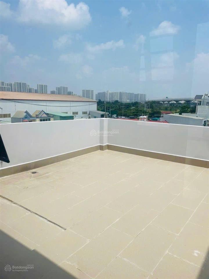 Bán nhà 4 tầng, hẻm xe hơi, 1 xẹc đường lò lu giá 6,89 tỷ/64m2