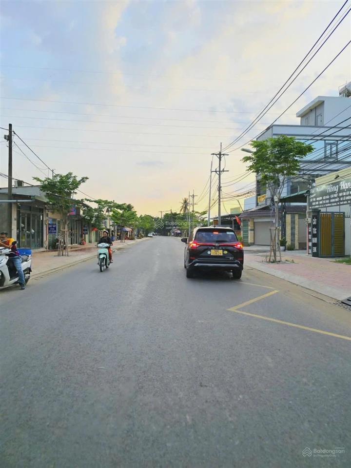 Bán nhà 4 tầng, hẻm xe hơi, 1 xẹc đường lò lu giá 6,89 tỷ/64m2