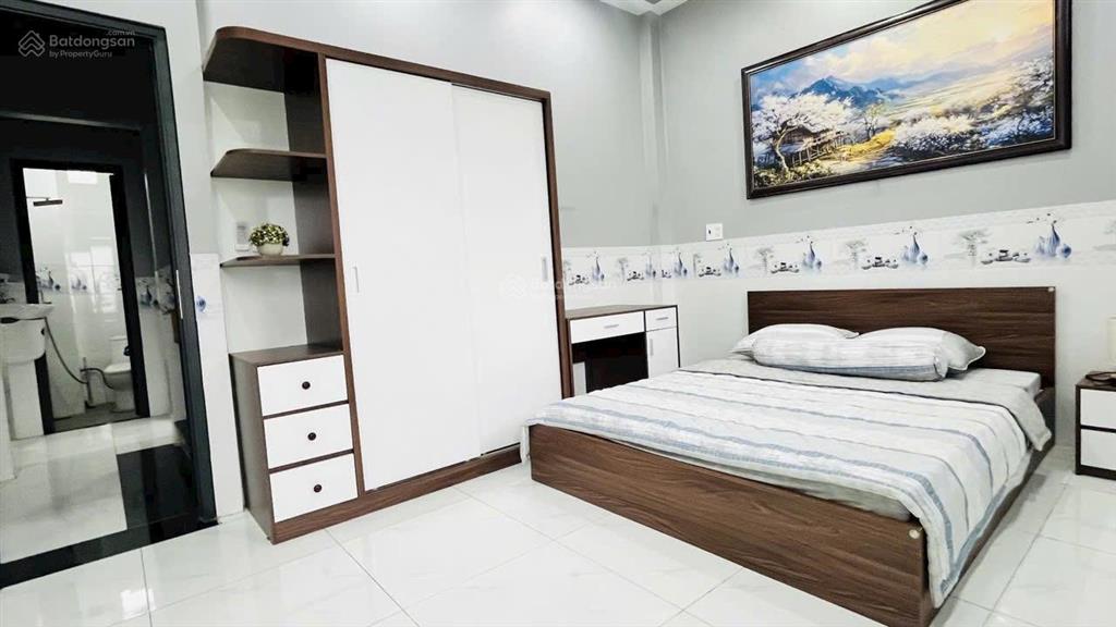 Bán nhà 3 tầng, hẻm xe hơi, p. long trường quận 9, giá 5 tỷ còn thương lượng
