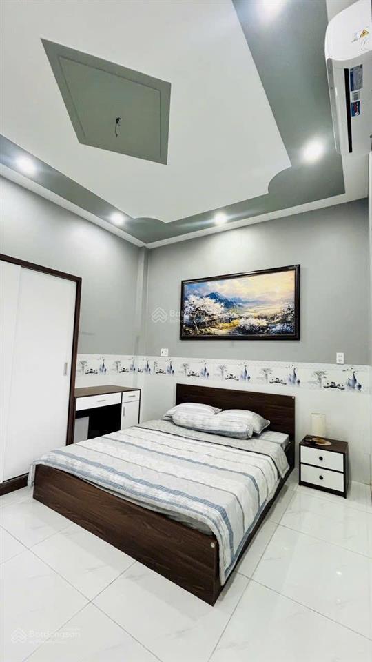 Bán nhà 3 tầng, hẻm xe hơi, p. long trường quận 9, giá 5 tỷ còn thương lượng