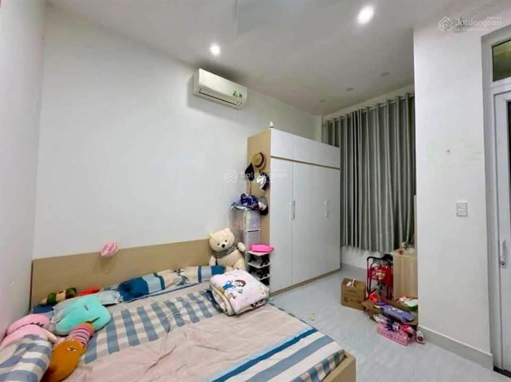 Bán nhà 2 tầng, hẻm xe hơi, phường long trường giá 4,2 tỷ