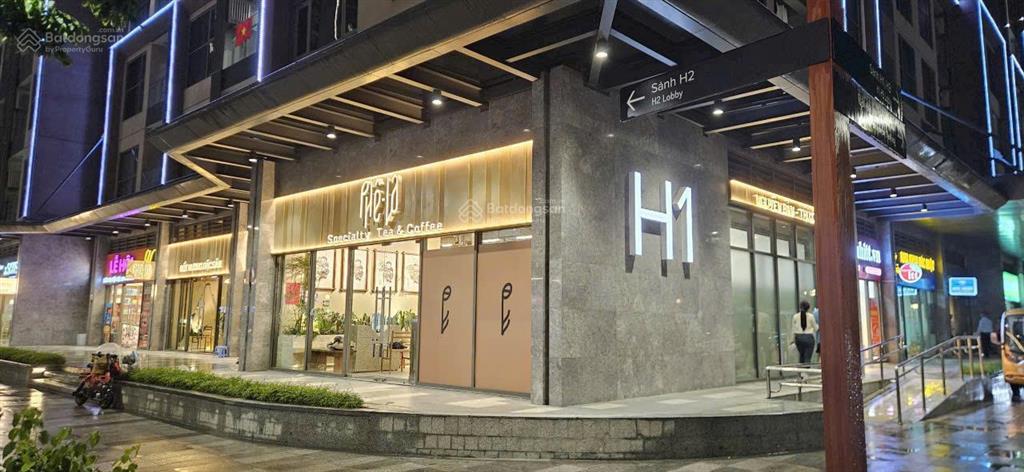 Khan hiếm  bán shop mặt hồ trung tâm, cạnh tòa văn phòng 45 tầng cho thuê 65tr/tháng sổ lâu dài