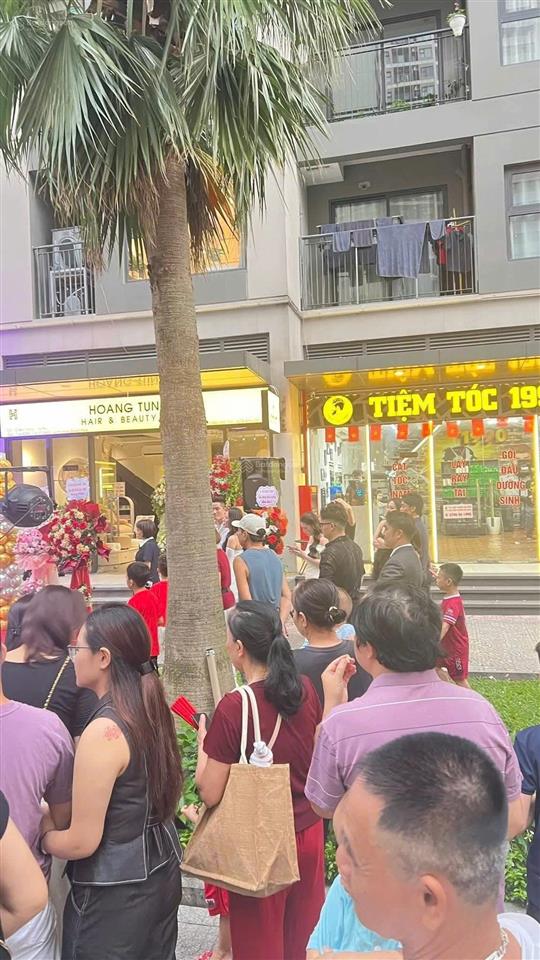 Bán căn shop chân đế mặt sảnh đối sảnh  đã cho facmacity thuê 40tr/tháng