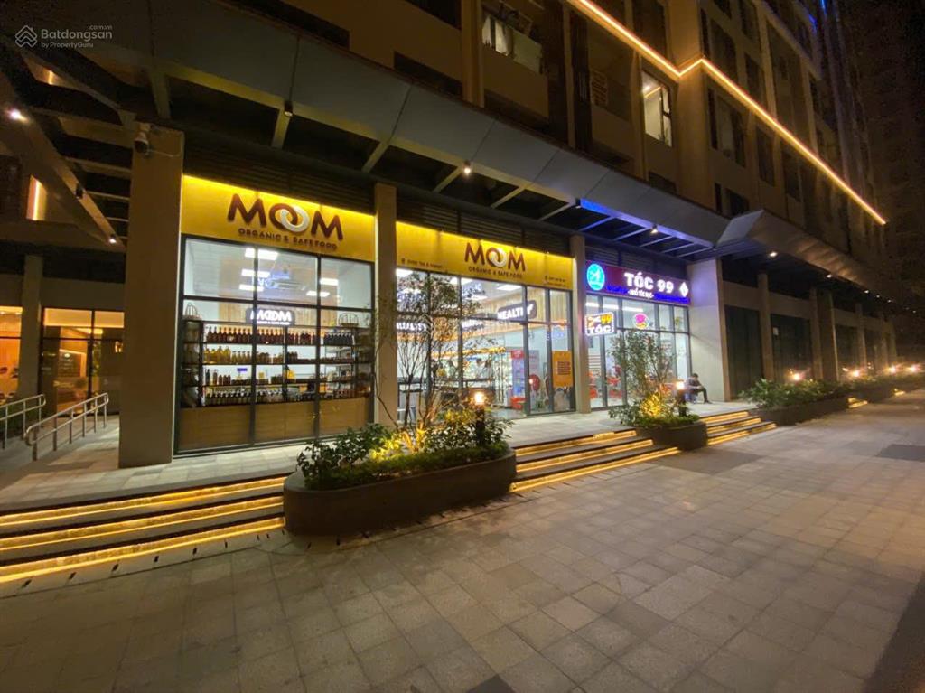 Giảm thẳng 2,5 tỷ chủ cần bán nhanh shop góc mặt hồ  sổ lâu dài