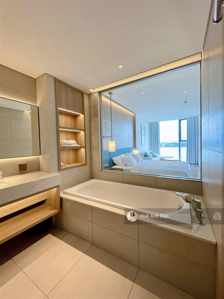 1 phòng ngủ 45m2  tầng cao  chính biển thiết kế cao cấp a la carte giá chỉ 3.250 tỷ