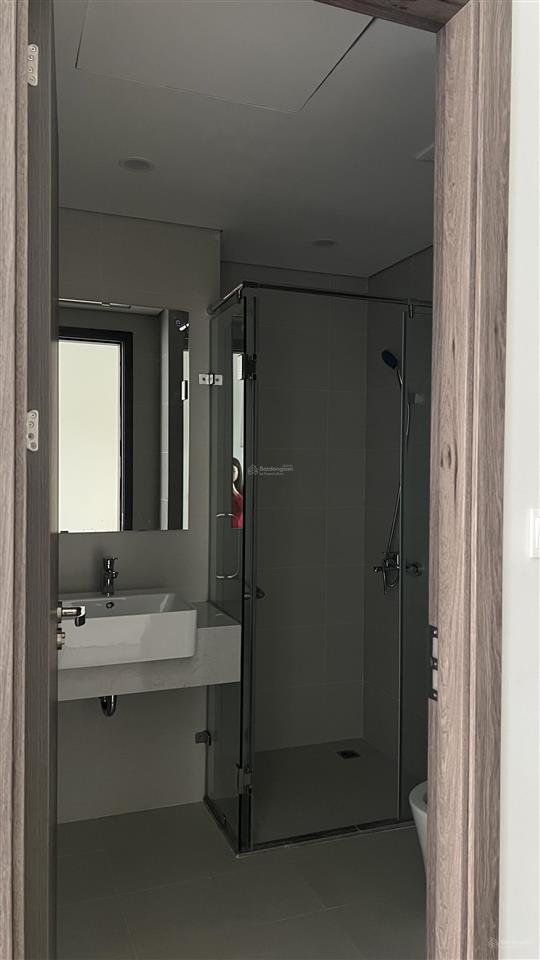 Chính chủ bán căn studio view biển mã 11 toà a tầng trung. giá 1,1 tỷ.  0936 915 ***