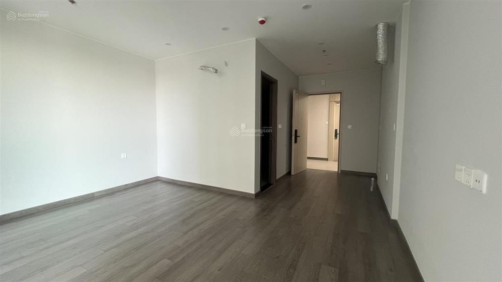 Studio đã nhận nhà trên tầng 10 giá bán 1.030 tỷ full giá.  0936 915 ***