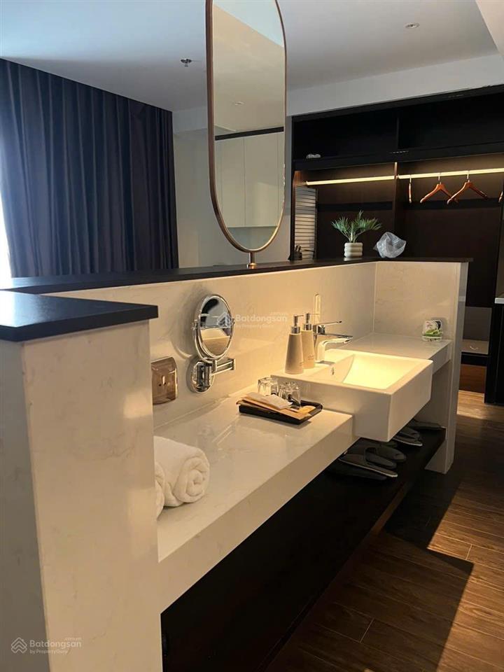 Vào mùa vận hành bán nhanh studio view biển ngắm pháo hoa tầng cao giá 1,850 tỷ. rẻ nhất thị trường