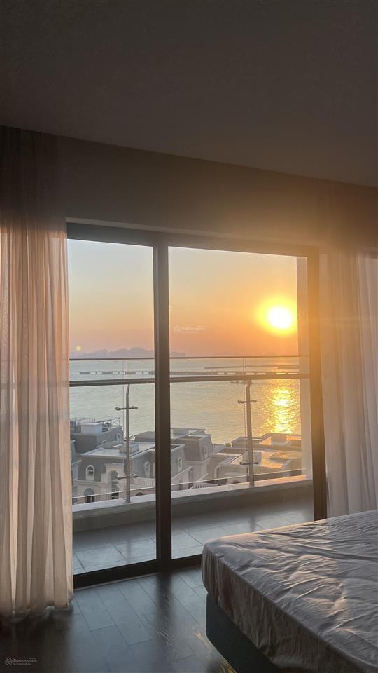 Vào mùa vận hành bán nhanh studio view biển ngắm pháo hoa tầng cao giá 1,850 tỷ. rẻ nhất thị trường