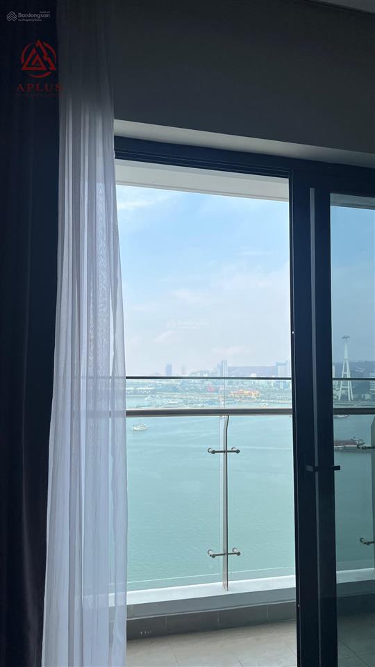 Chỉ với 2,3 tỷ sở hữu căn hộ studio tầng trung view trực diện biển xem pháo hoa full tháng
