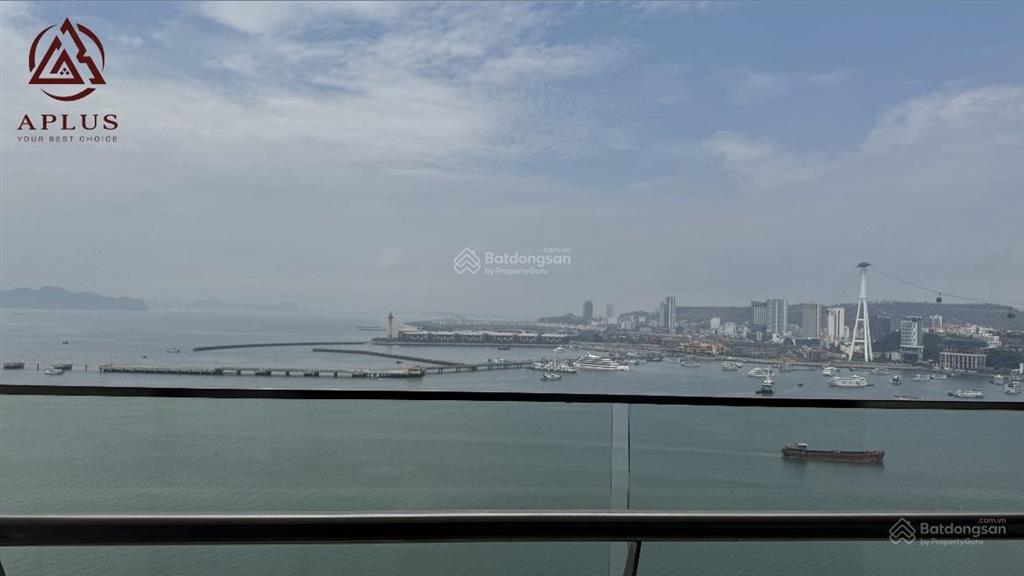 Chỉ với 2,3 tỷ sở hữu căn hộ studio tầng trung view trực diện biển xem pháo hoa full tháng