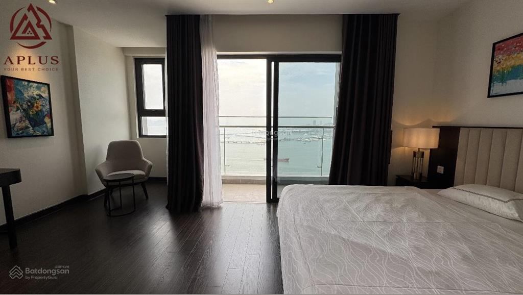Chỉ với 2,3 tỷ sở hữu căn hộ studio tầng trung view trực diện biển xem pháo hoa full tháng