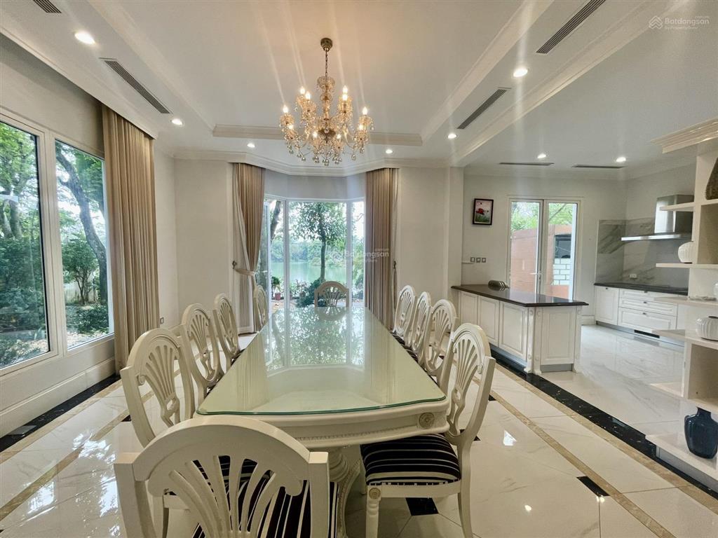 Cho thuê bt tại vinhomes riverside, 65 triệu, 345m2, 4pn, 4wc