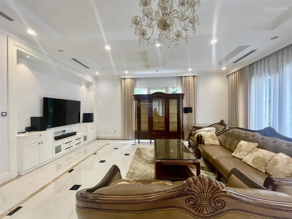 Cho thuê bt tại vinhomes riverside, 65 triệu, 345m2, 4pn, 4wc