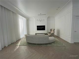 Chủ nhà gửi cho thuê song lập hoa sữa vinhomes riverside, full nội thất có thang máy giá 45 triệu