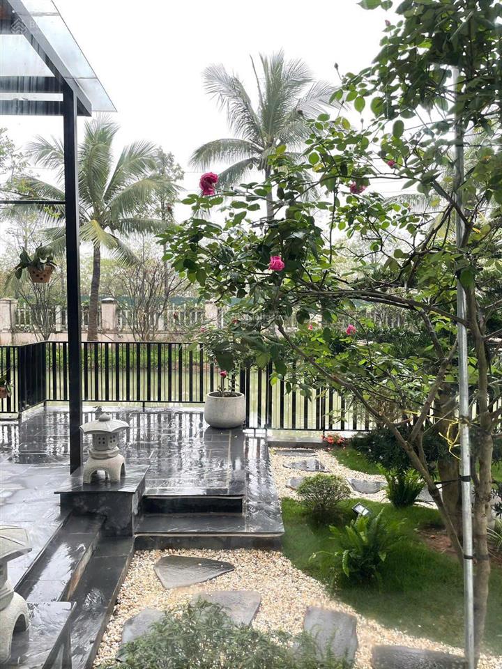 Chủ nhà gửi cho thuê biệt thự song lập hoa sữa ,full nội thất cao cấp,gần trường bis,giá thuê 50tr