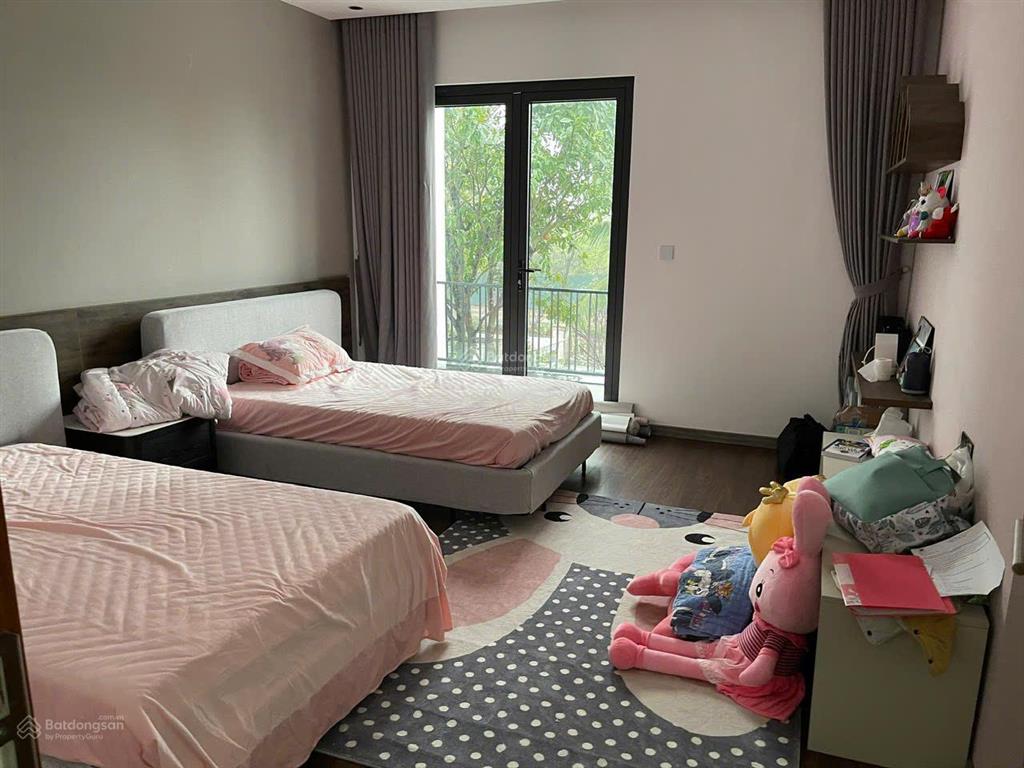 Chủ nhà gửi cho thuê biệt thự song lập hoa sữa ,full nội thất cao cấp,gần trường bis,giá thuê 50tr