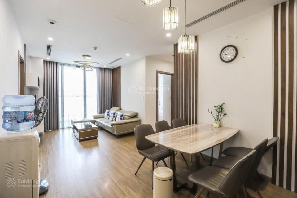Căn hộ cho thuê 2pn tại vinhomes skylake full nội thất giá chỉ 19tr/th.  0966 961 ***