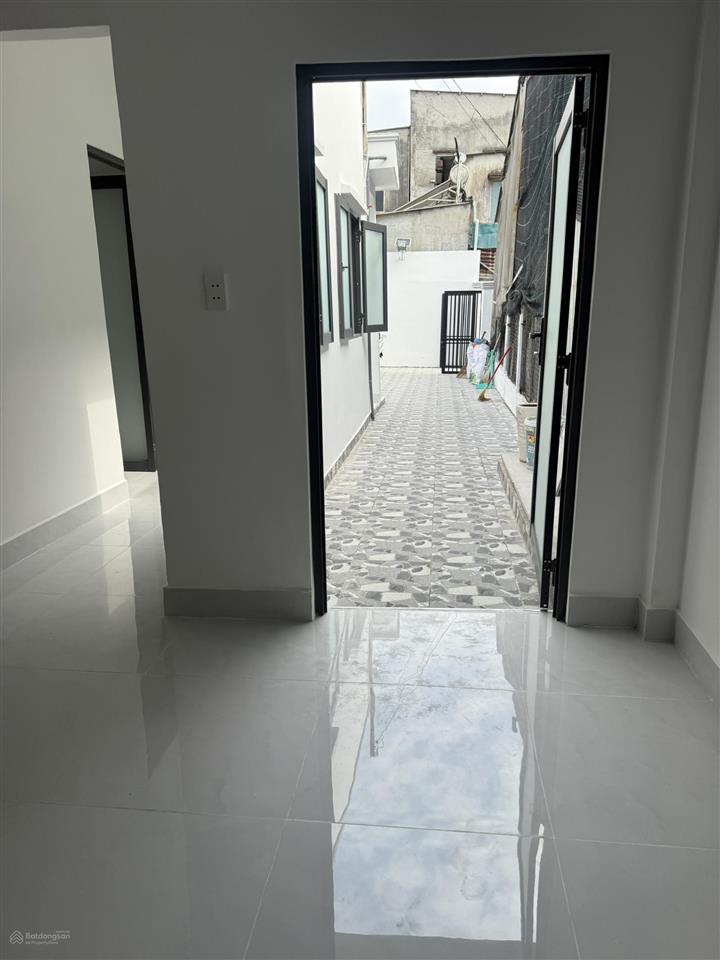 Nhà sát quốc lộ 13 cần ra để giải quyết việc gia đình