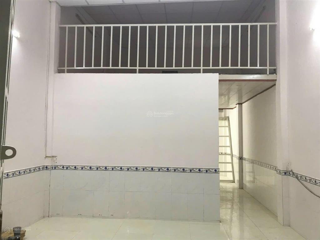Nhà hẻm xe hơi đối diện vạn phúc city chỉ 3,9 tỷ
