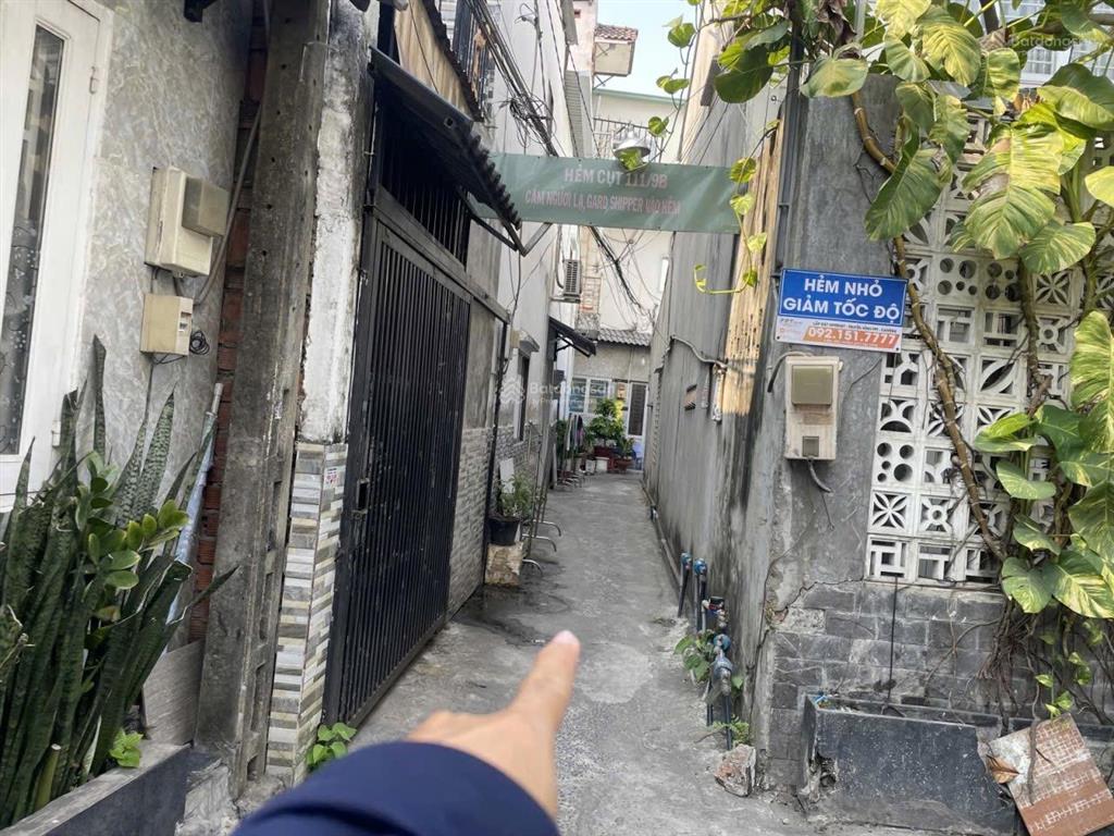 Nhà ngay vòng xoay bình triệu đang có dòng tiền 21 triệu tháng