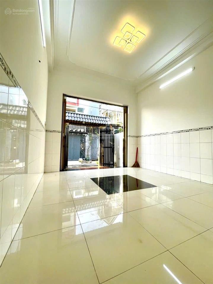 Chủ giảm thêm 1,2 tỷ để ra nhanh căn nhà hiệp bình 3 tầng kiên cố.