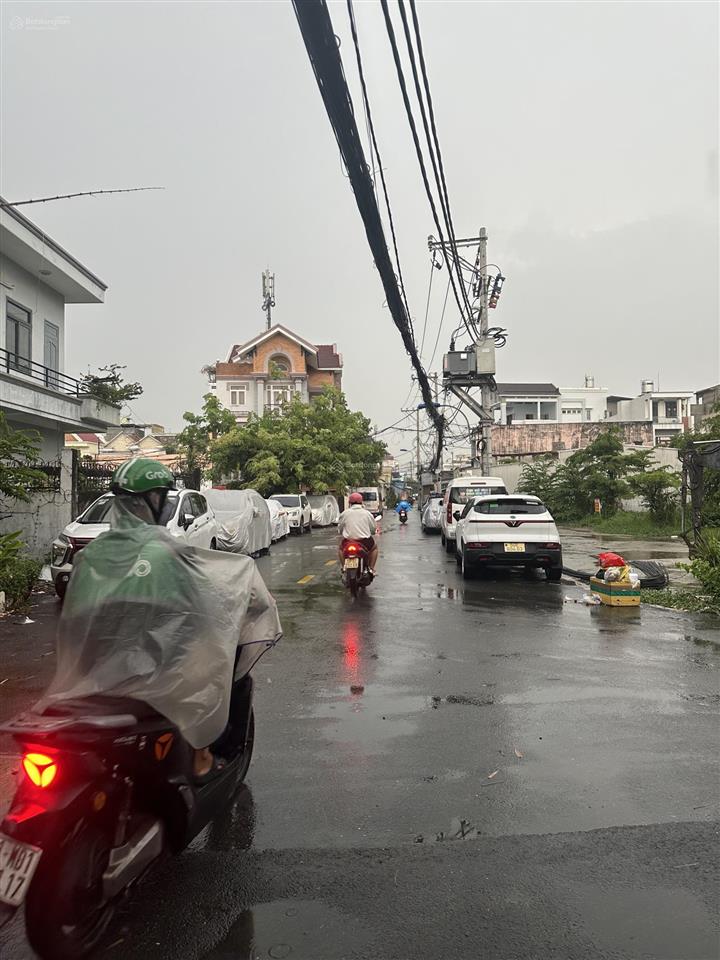 Bán nhà khu bên sông gần nhà hàng bên sông giá 5,5 tỷ