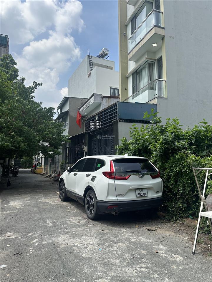 Bán đất tặng nhà cấp 4 hẻm xe hơi tránh, giá 4,7 tỷ