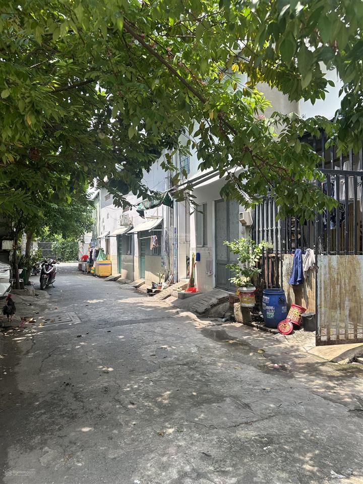 Bán đất tặng nhà cấp 4 hẻm xe hơi tránh, giá 4,7 tỷ