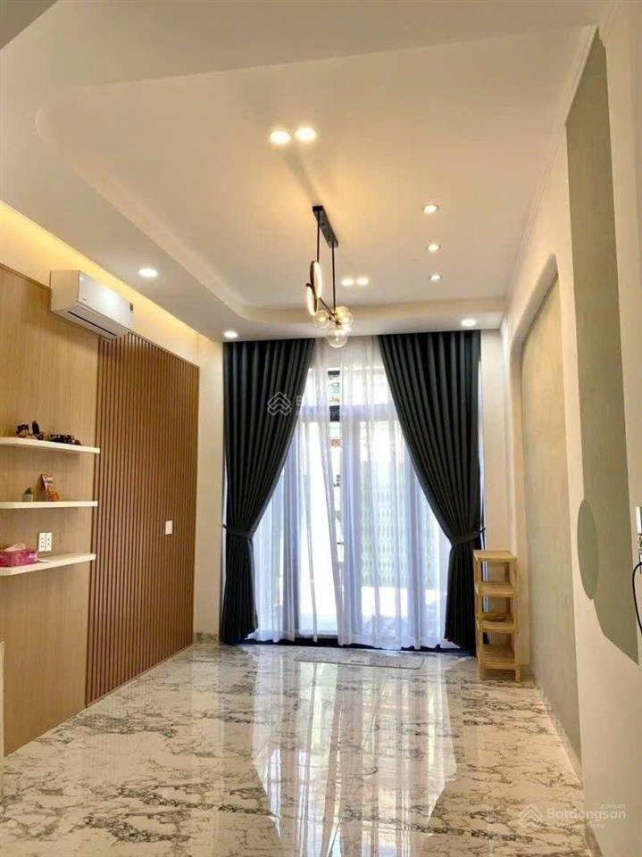 Khu tô hiệu  tân phú  5 tầng  hẻm oto  chỉ 8.7 tỷ tl