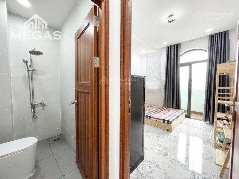 Khu tô hiệu  tân phú  5 tầng  hẻm oto  chỉ 8.7 tỷ tl