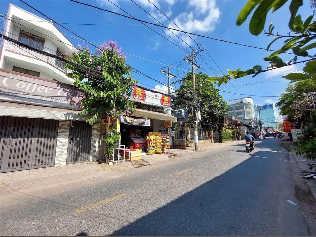 Nhà mặt tiền kinh doanh gần vòng xoay an lạc giá 870tr  dt 100m2  đang cho thuê 15tr/tháng