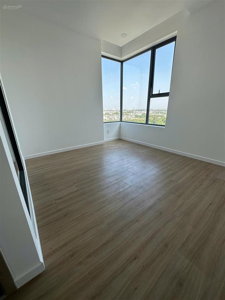 Cần cho thuê căn 3pn 3wc 95m² vào ở ngay sẵn nội thất cơ bản máy lạnh, máy giặt, tủ lạnh nước nóng