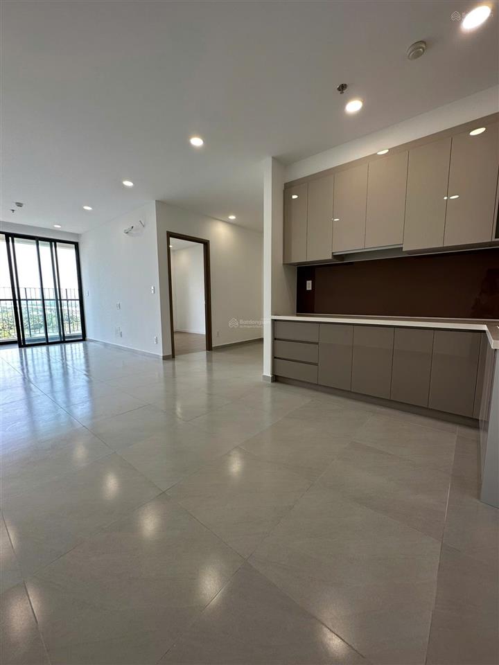 Cho thuê căn hộ mt eastmark 1pn + 1wc, nội thất cơ bản giá 5,5tr/tháng vào ở liền.  097274938