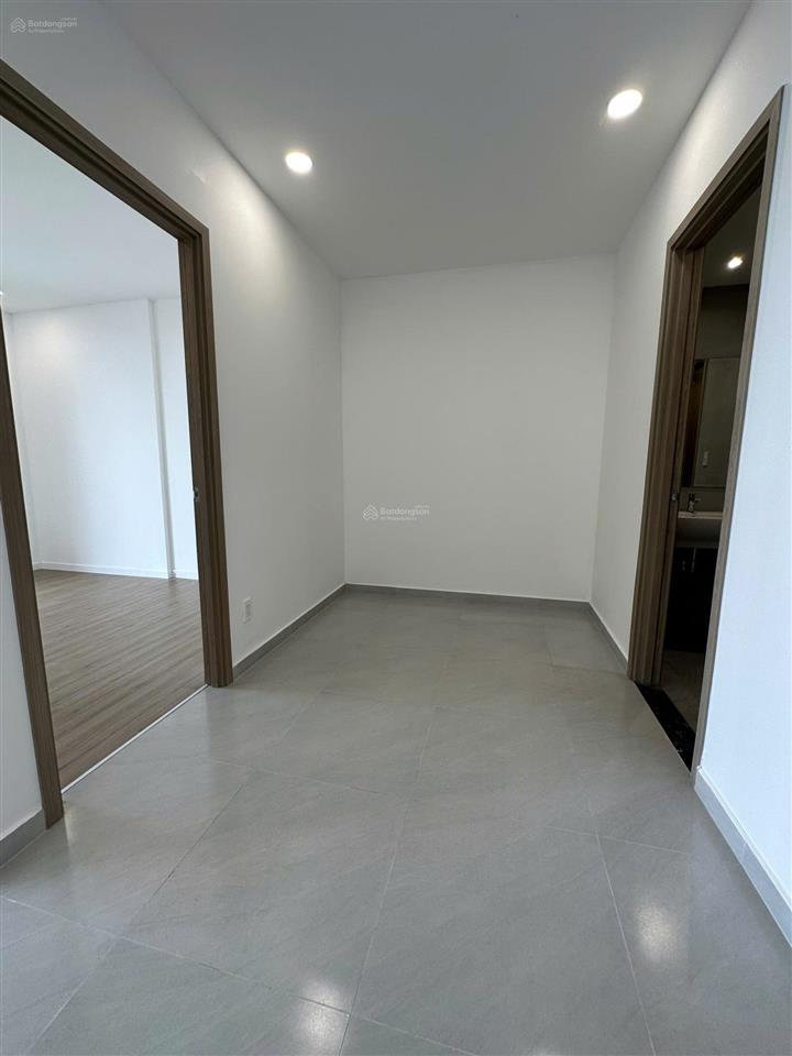 Cho thuê căn hộ mt eastmark 1pn + 1wc, nội thất cơ bản giá 5,5tr/tháng vào ở liền.  097274938