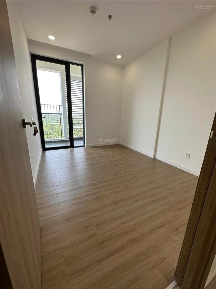 Cho thuê căn hộ mt eastmark 1pn + 1wc, nội thất cơ bản giá 5,5tr/tháng vào ở liền.  097274938
