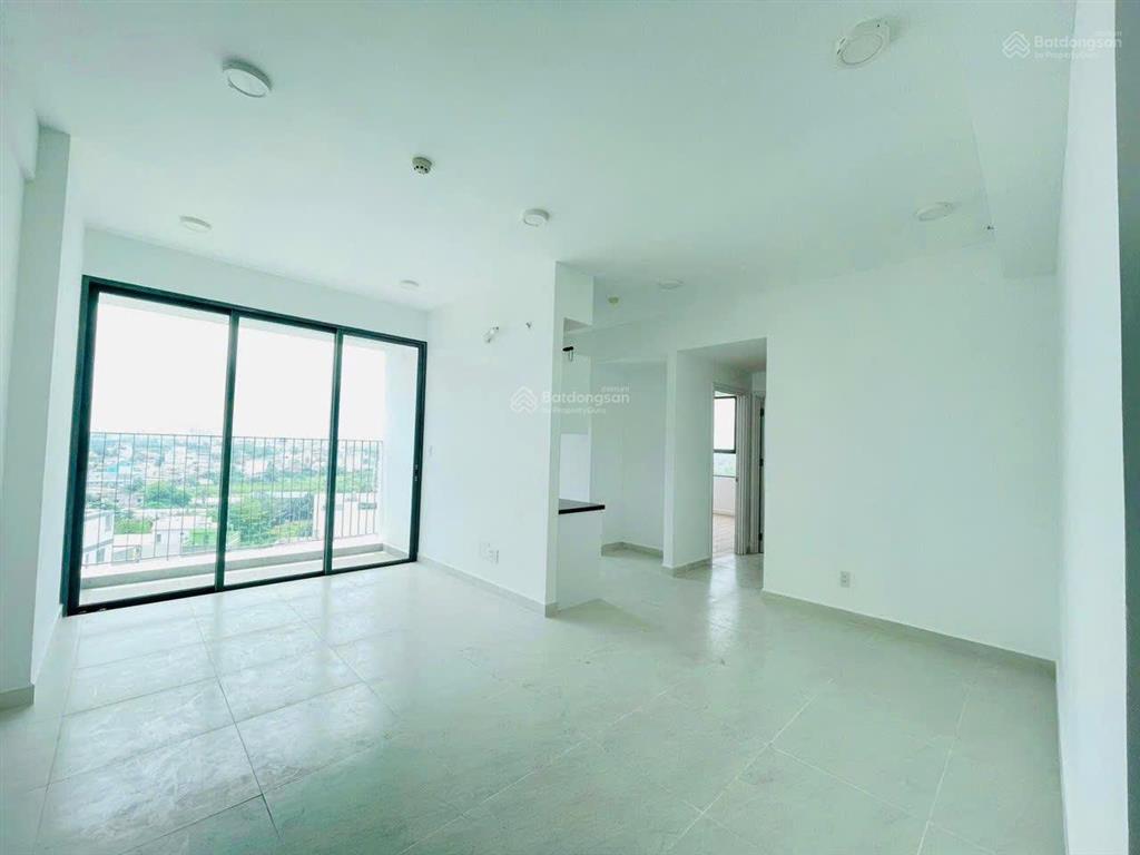 Chính chủ cần bán gấp căn hộ 2pn2wc 70m2 tầng cao view cực thoáng giá 3,7 tỷ, hỗ trợ vay ngân hàng
