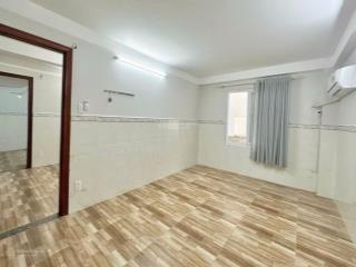 Cho thuê 2 phòng ngủ 2 wc gần vòng xoay phú hữu free dịch vụ