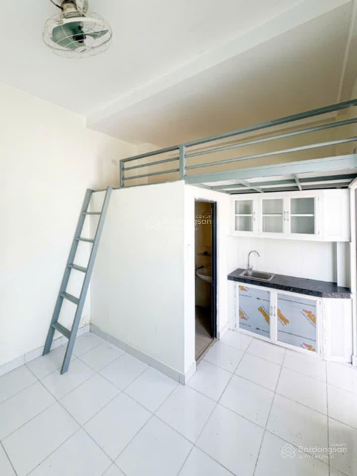 Duplex cửa sổ thoáng gần khu công nghệ cao quận 9