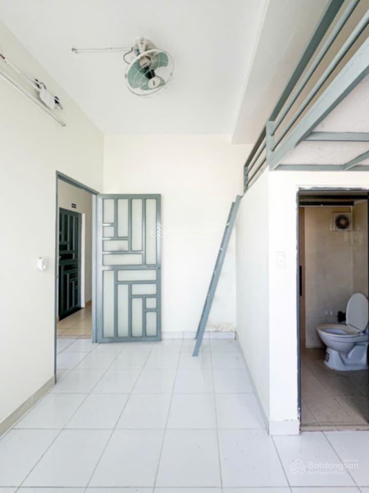 Duplex cửa sổ thoáng gần khu công nghệ cao quận 9