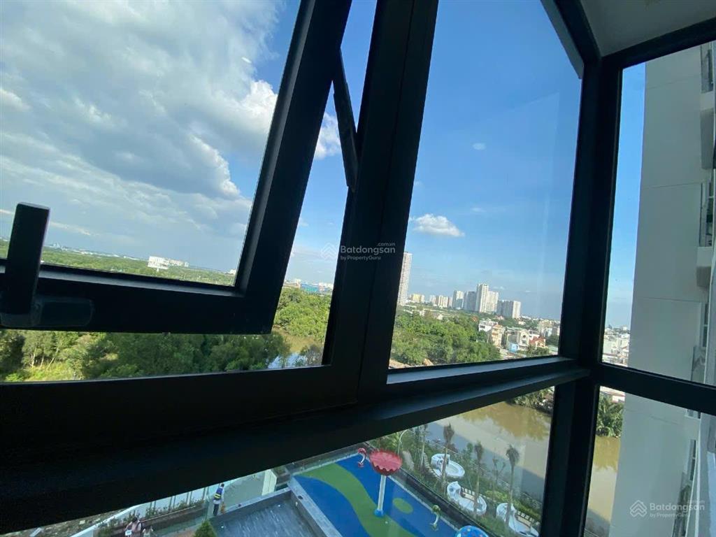 Em cần cho thuê căn hộ 1pn+ 1wc full nội thất, view siêu đep giá 12tr tại d'lusso  em 0906 893 ***